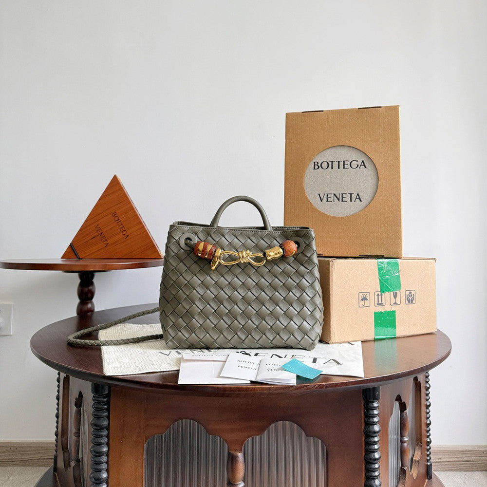 Bottega Veneta Andiamo Woven Design Leather Single Room Tote Women's Brown #332699