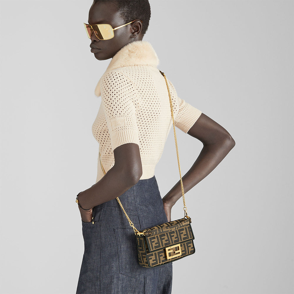 FENDI  Baguette Handbags #381872