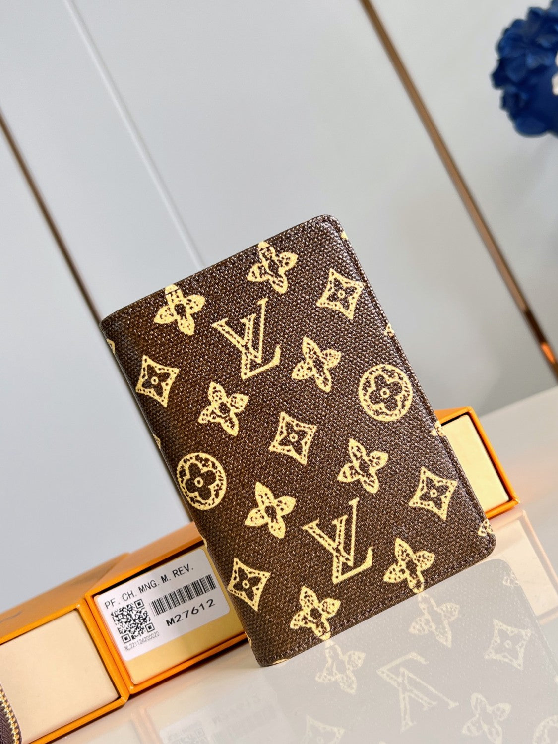 LOUIS VUITTON Passport Cover Monogram Canvas Wallets M27612 #377237