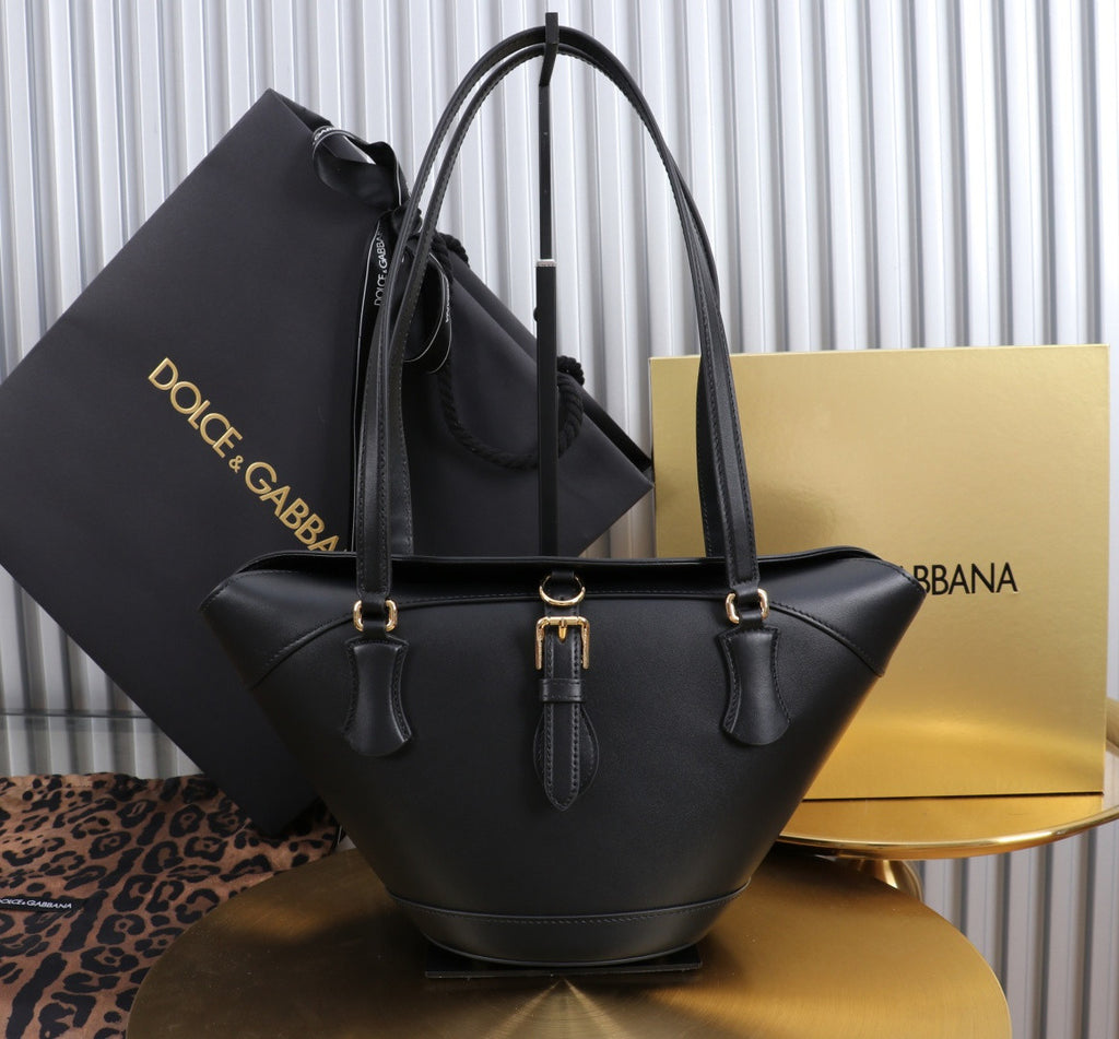 Dolce & Gabbana Capri New Rolled Bucket Bag Simple Yet Sophisticated Understated Yet Luxurious a Timeless Classic Bags BB7815AK274 #197031