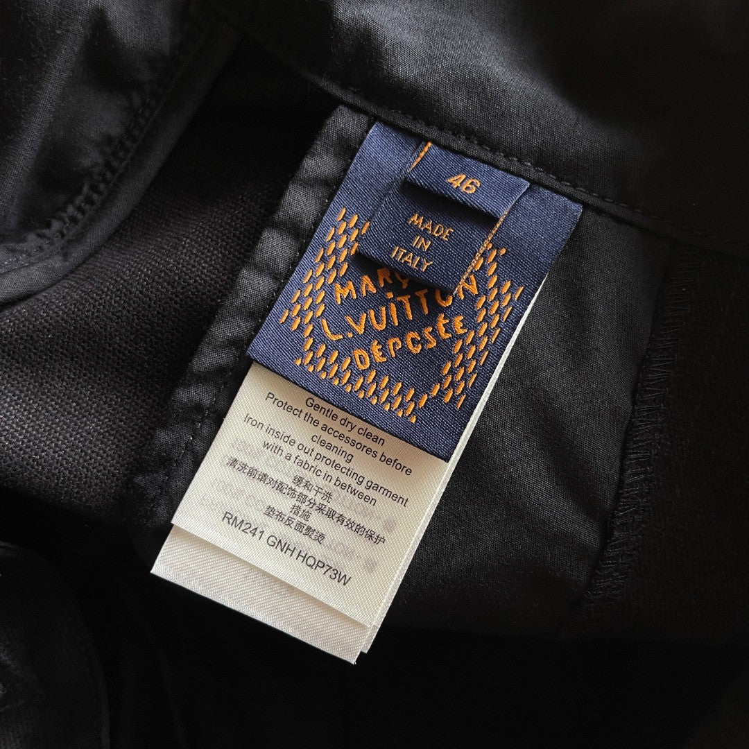 Louis Vuitton Men's Summer Black Logo Letter Loose 5 Points Short Pants #98875