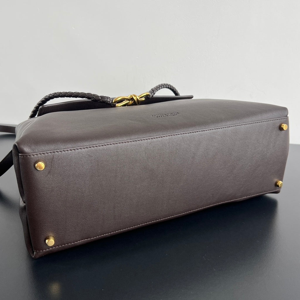 SAINT LAURENT Ciao Ciao Men's And Women's Solid Colour Gold Hardware Cowhide Leather Handbag Bag Bags #77114