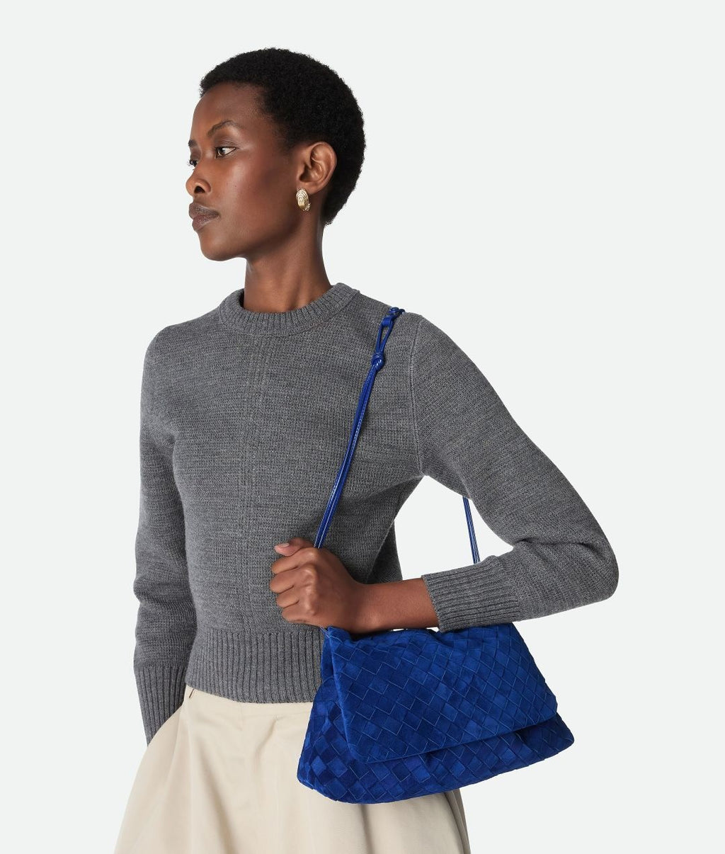 Bottega Veneta Dustbag Giorno Woven Suede Handbag With Drawstring And Clamshell Design Fashionable Elegant And Exquisite Clutch Bag Bags #195310