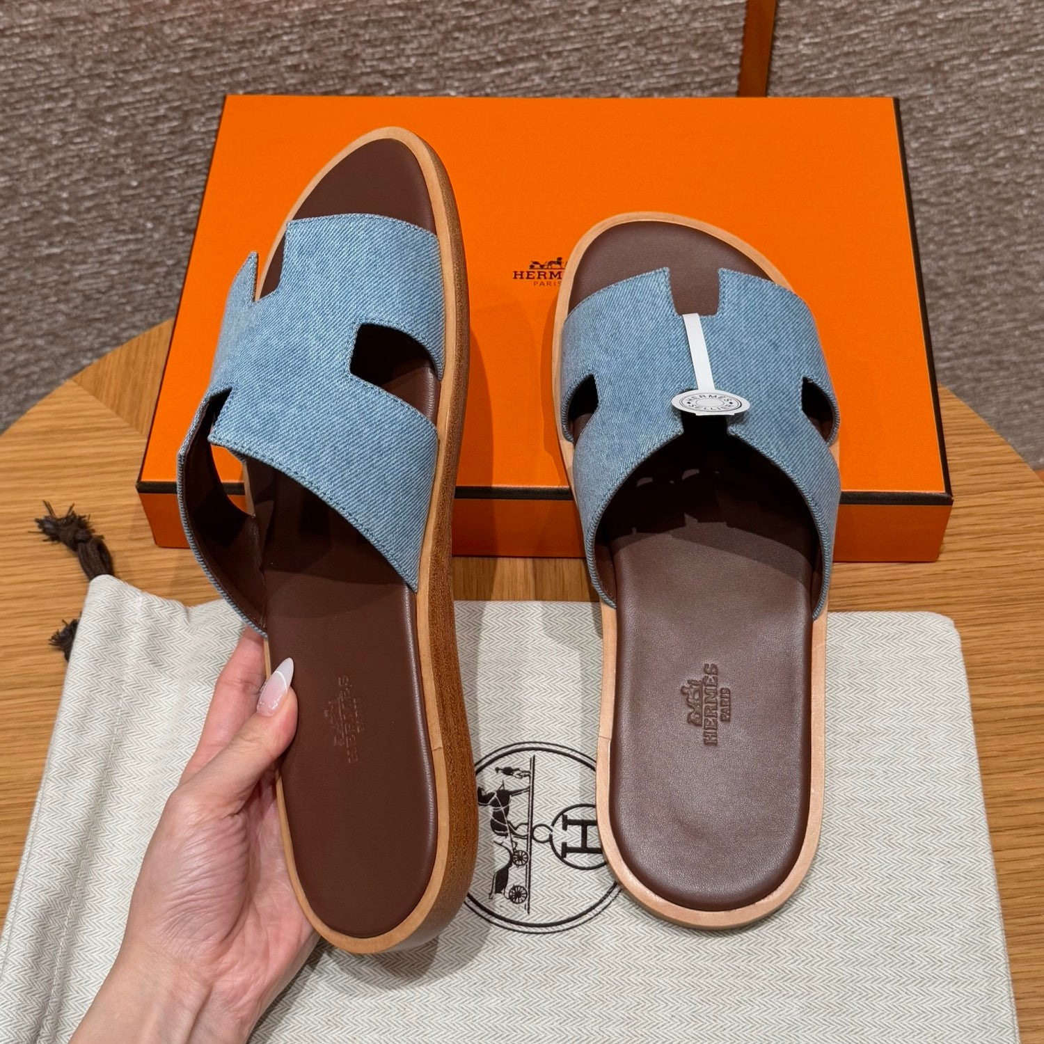 Hermes  Men's Summer Izmir Sandals Embroidered Leather Cowboy Round Toe Flat Casual Slippers Shoes #81317