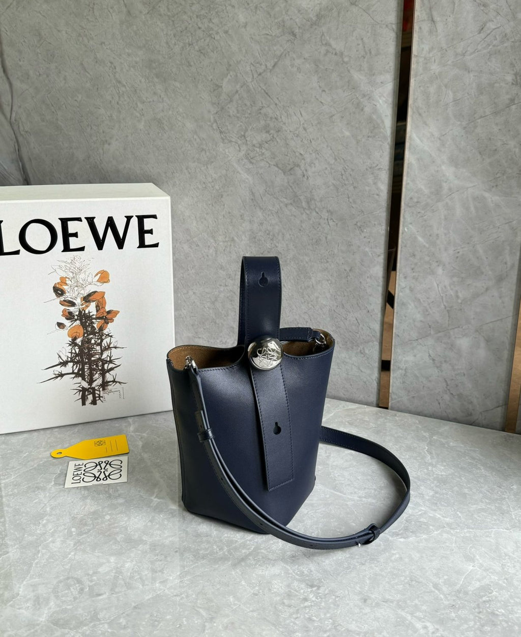 Loewe Mini Pebble Bucke #376317