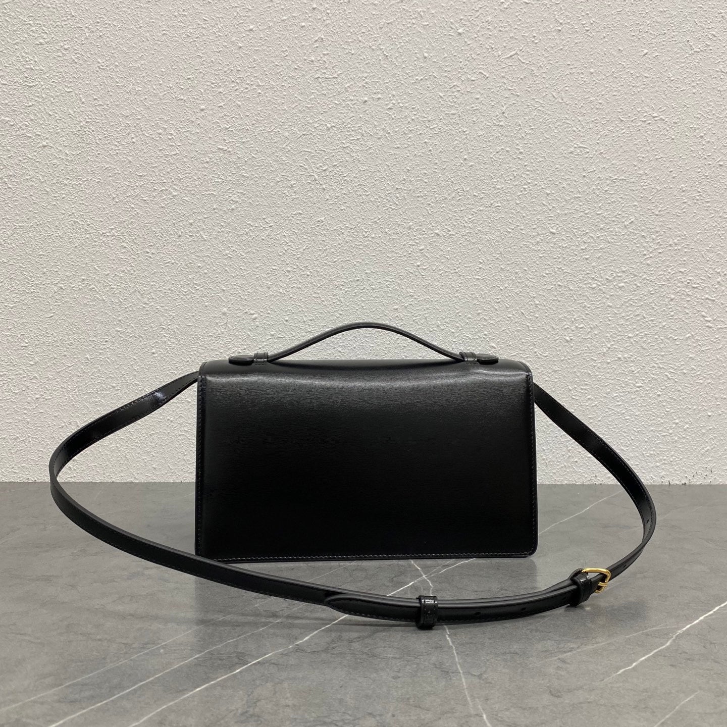 Celine Medium Triomphe Folio in Natural Calfskin #381350