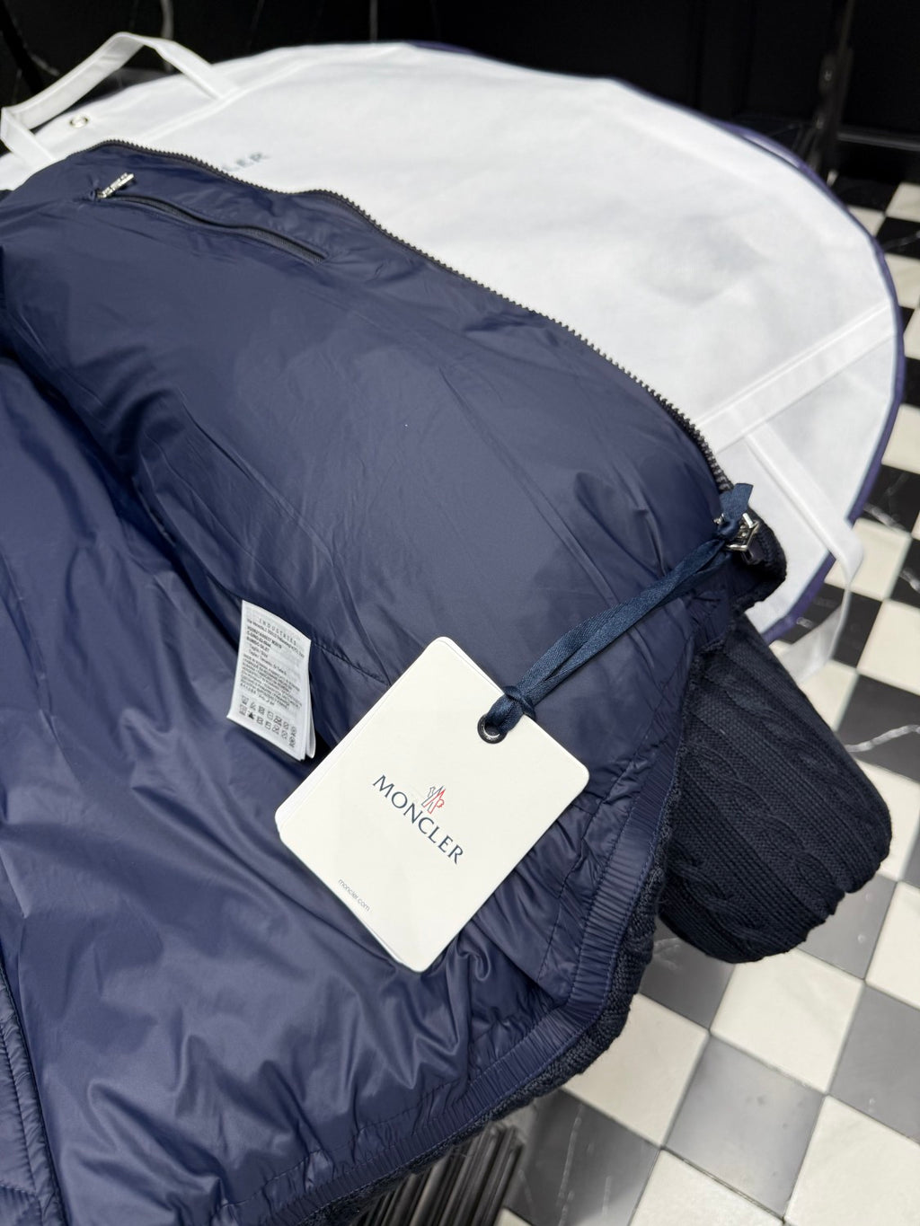 Moncler Men's & Women's Fall/Winter Logo Stand Collar Solid Color Zipper Long Sleeve Slim Fit Puffer Down Jacket #81529