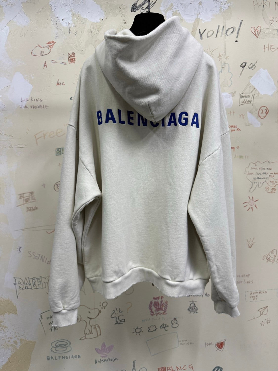 Balenciaga 25FW New Letters Embroidered Logo Hooded Zipper Jacket Cotton Terry Fabric Loose Short Design Simple Embroidery Logo Finished Washing Old destruction Process #332365