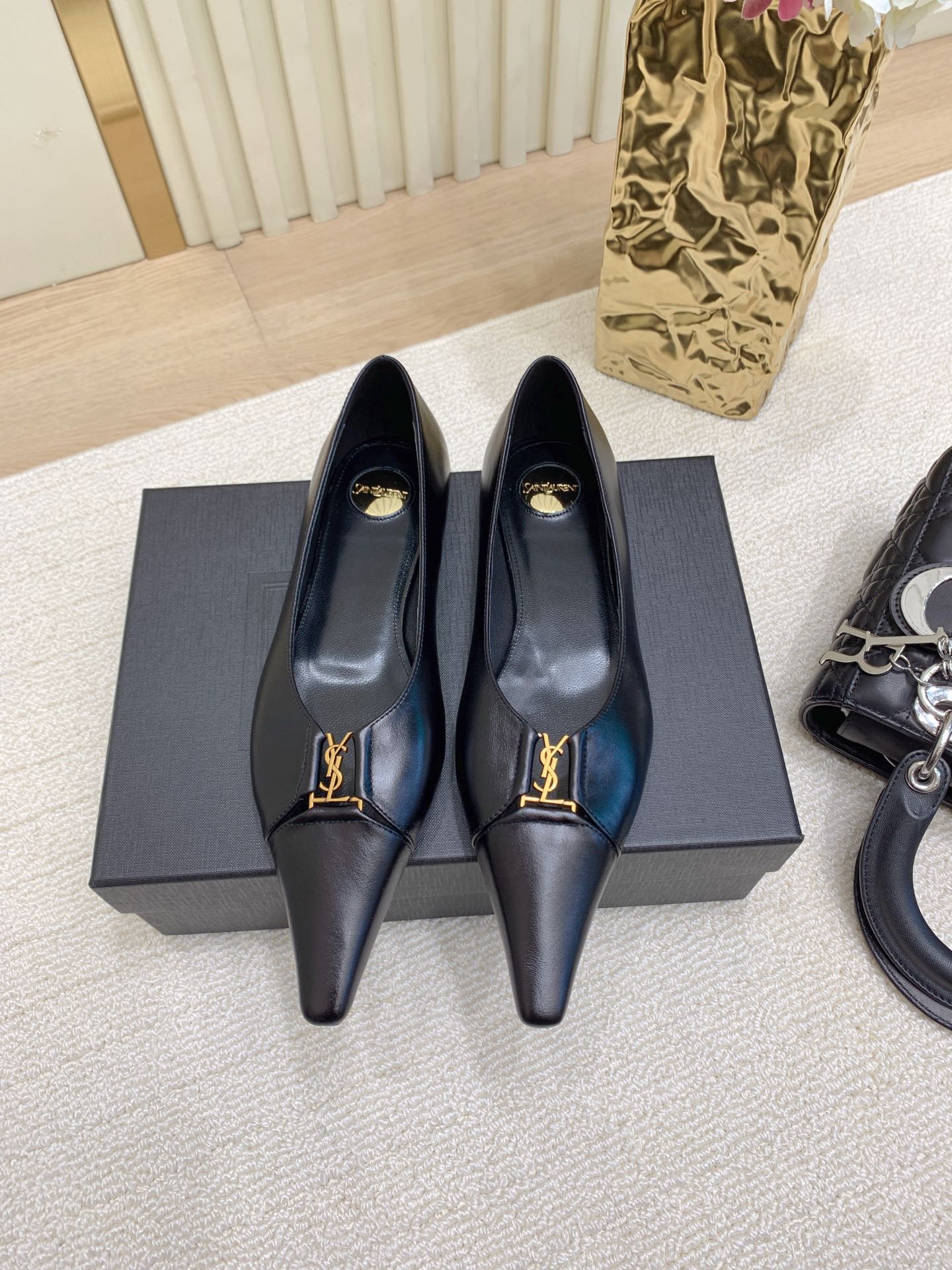 Saint Laurent Latest 2025 Silk Leather Spring/Summer Runway Single Shoes #332701