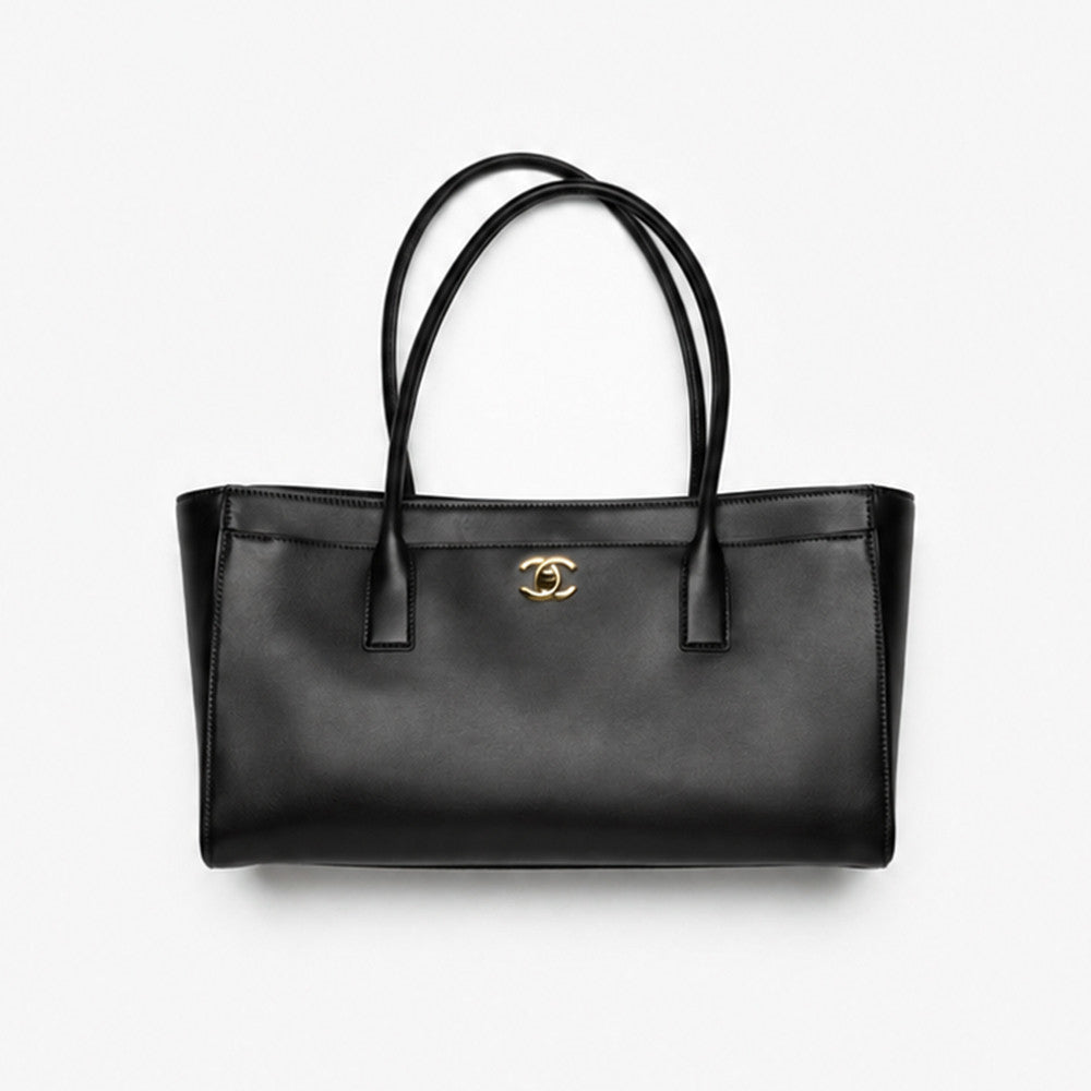 Chanel Small Shopping Bag Calfskin Gold-tone Metal #381318