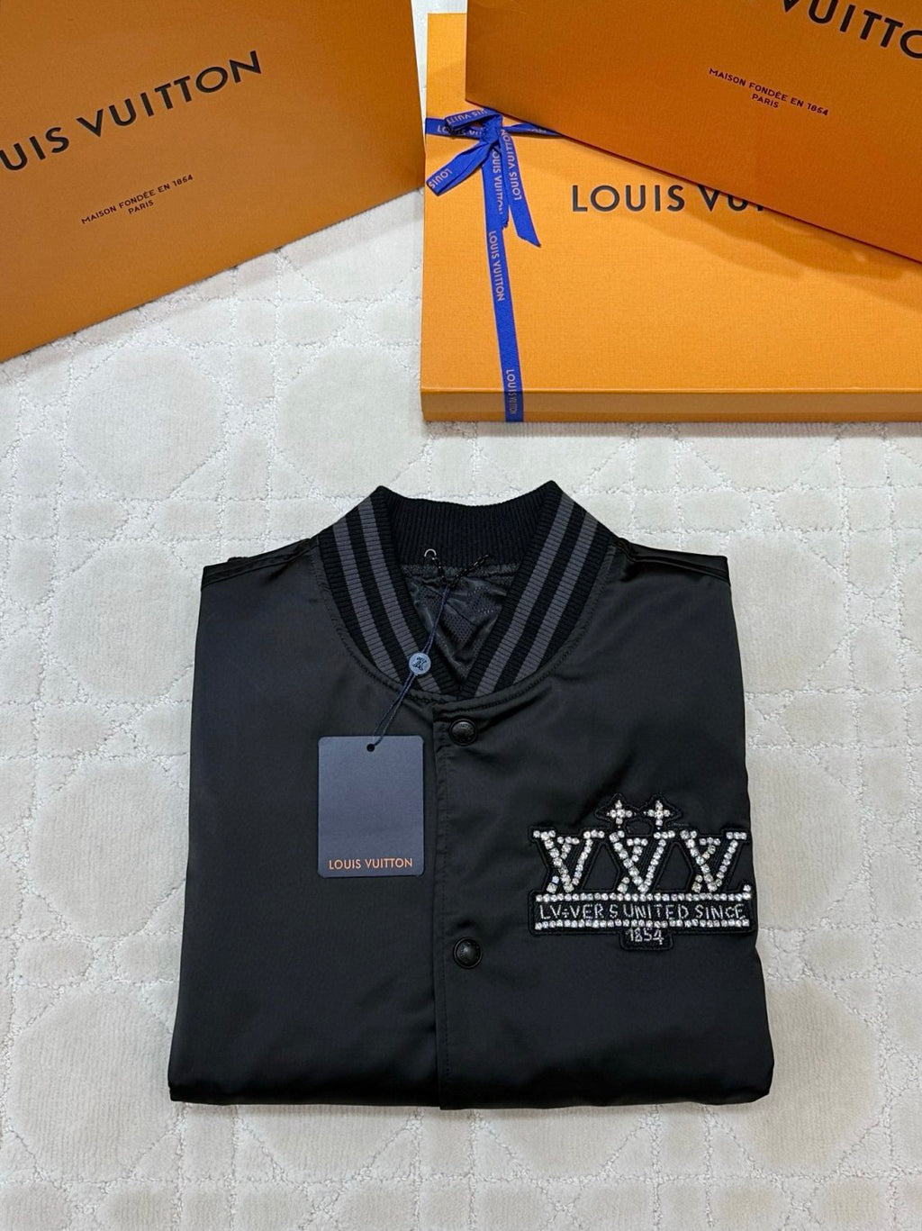 Louis Vuitton Men's Spring And Fall Beaded Embroidery Logo Letters Stand Up Collar Single Breasted Long Sleeved Jacket #76178