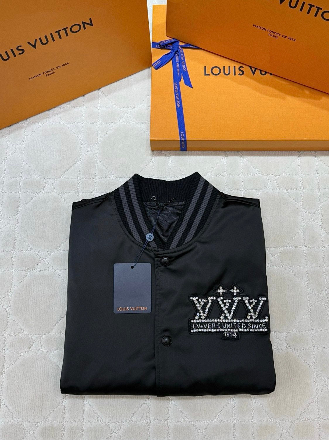 Louis Vuitton Men's Spring And Fall Beaded Embroidery Logo Letters Stand Up Collar Single Breasted Long Sleeved Jacket #76178