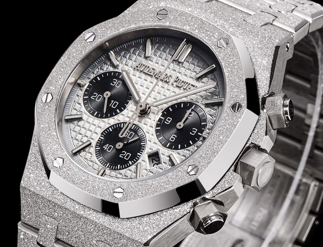 Audemars Piguet Men's Steel Strap Mechanical Watch #96637