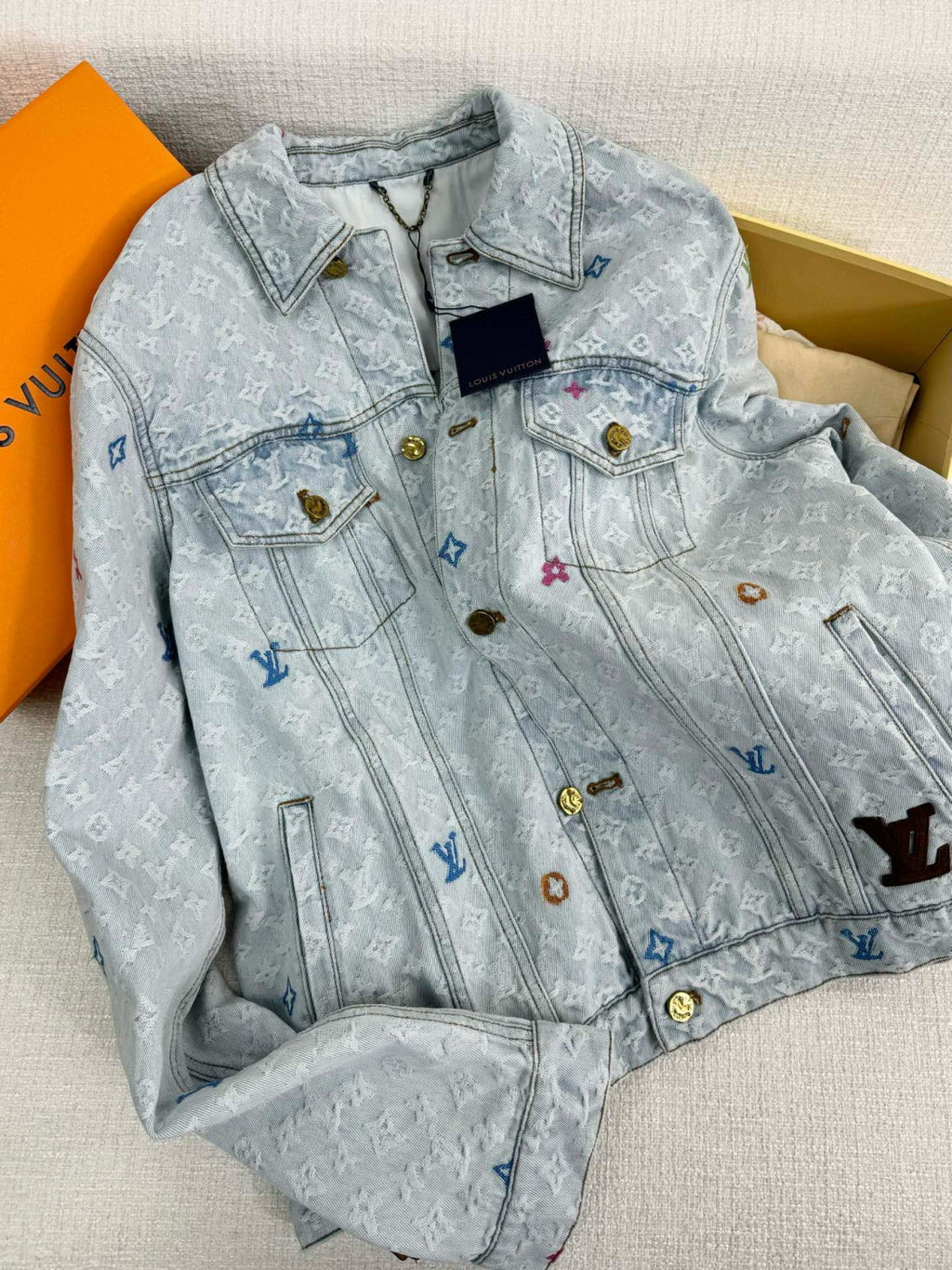 Louis Vuitton Men's Autumn And Winter Light Blue Logo Letters Embroidered Lapel Single Breasted Long Sleeved Denim Jacket Pocket Jeans Pants Set Suit #99427